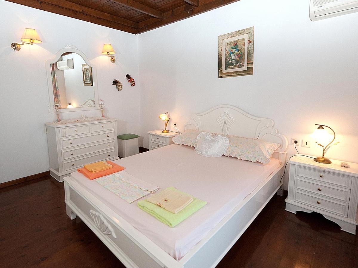 Sweet Memories Beach Houses Месонґі Номер фото